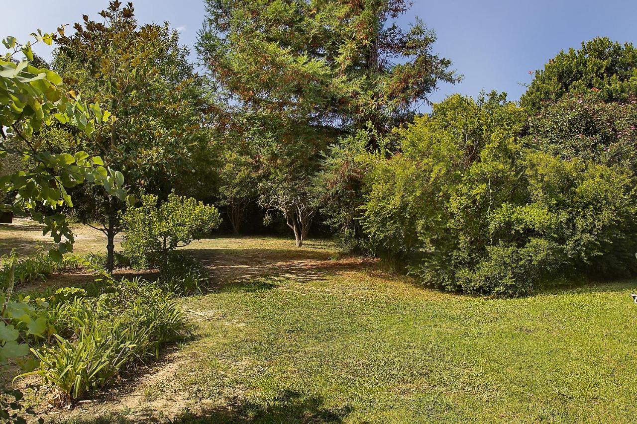 Villa Leda Karousades  ภายนอก รูปภาพ